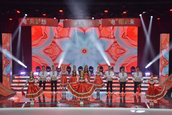《人民日报》这节示范党课，呈现电力能源的百年流变和精神传承
